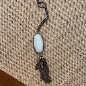 Kendra Scott necklace